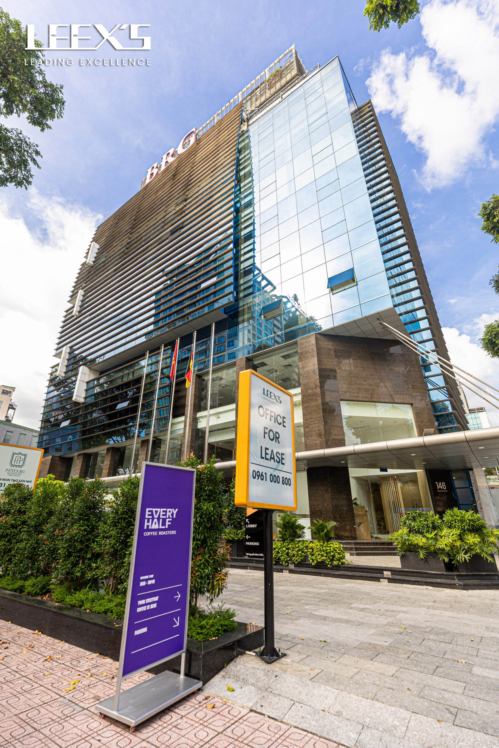 LEEXS%20 %20Leading%20Excellence